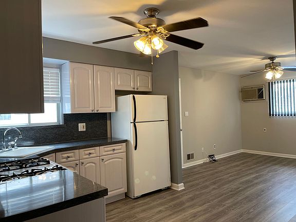 4th image of 786 Stafford Ave #1A