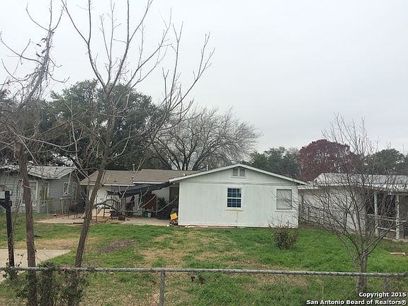 5th image of 222 Edgebrook Ln