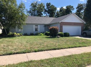 1018 Country Oaks Ln, Wilmington, OH 45177