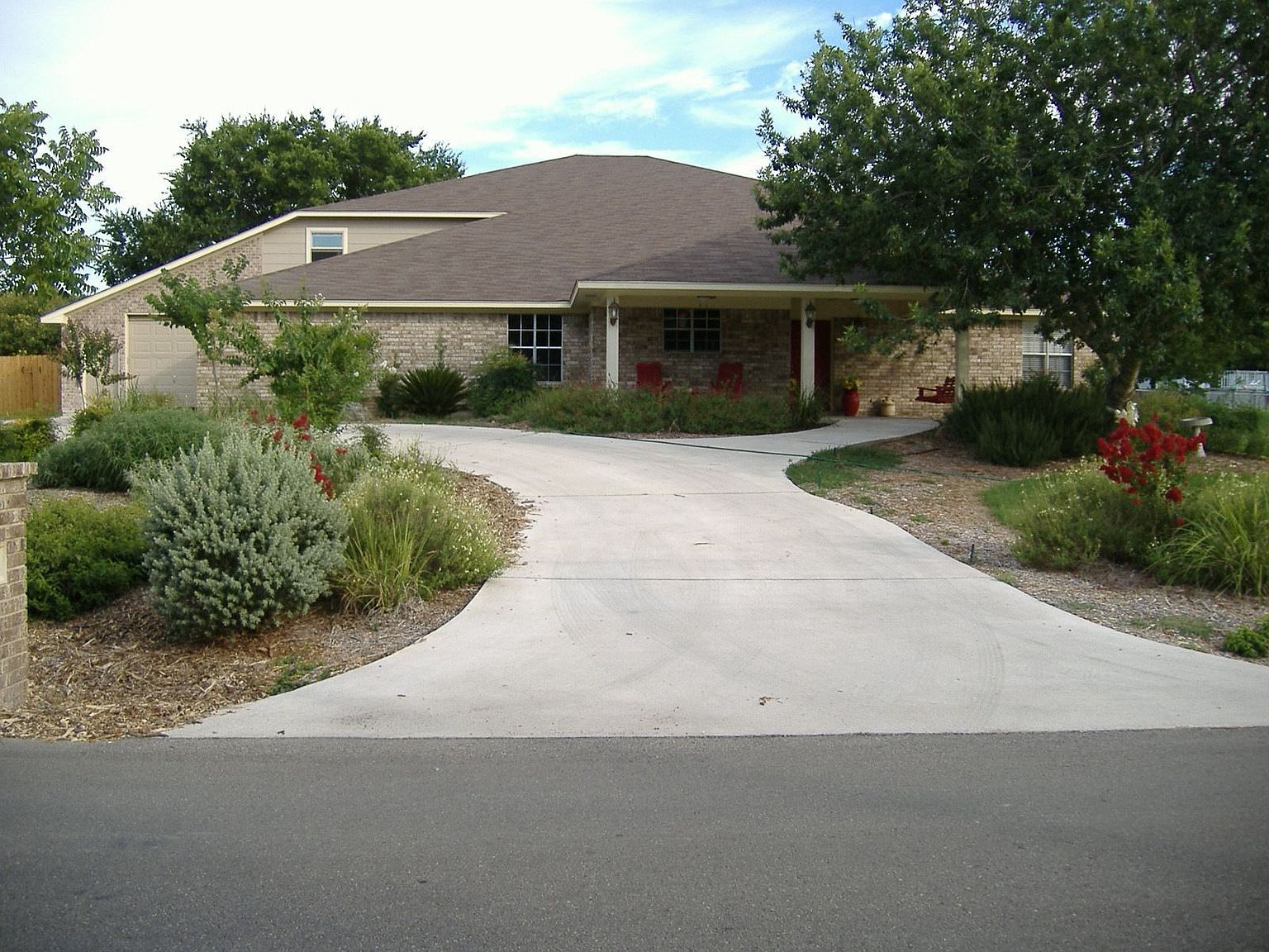 117 Pin Oak Dr, Mountain City, TX 78610 Zillow