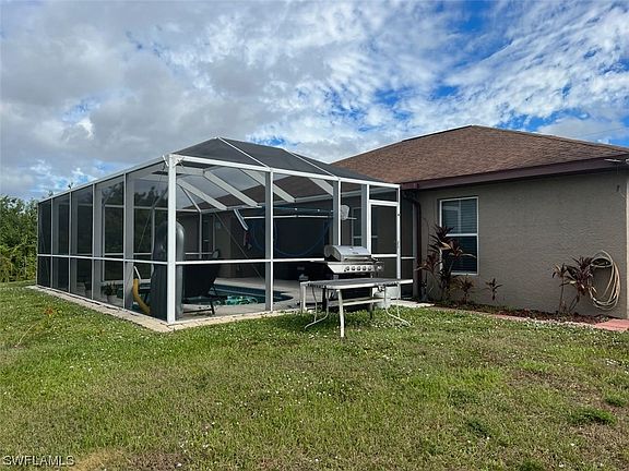 3rd image of 913 Chaplin Ave