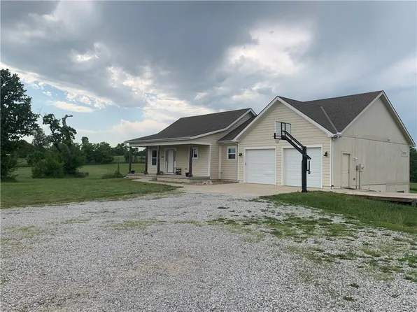 20128 Linwood Rd, Linwood, KS 66052
