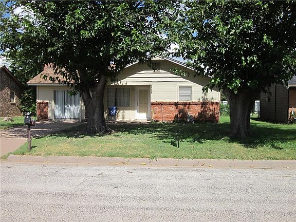 2nd image of 2365 Westwood Dr