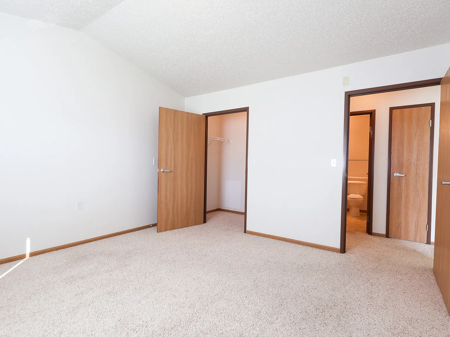Heritage Square 55+ Apartments — Photo 4