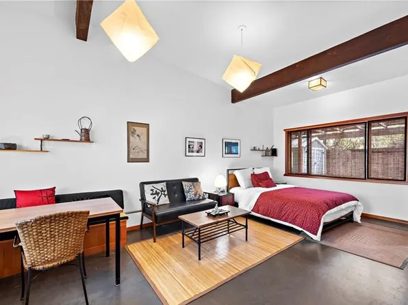 (undisclosed Address), Los Angeles, CA 90049