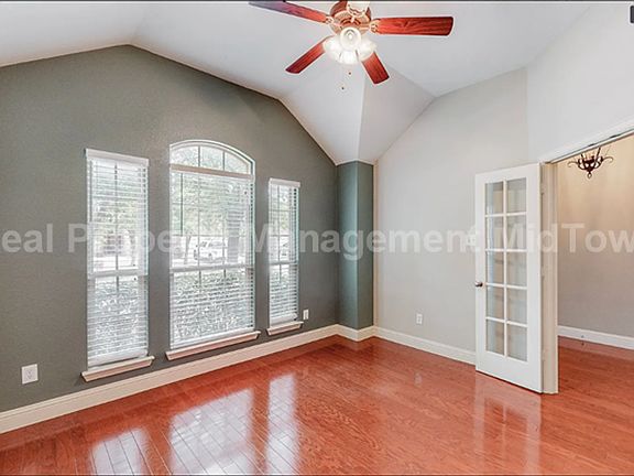 3rd image of 2720 Waterway Dr