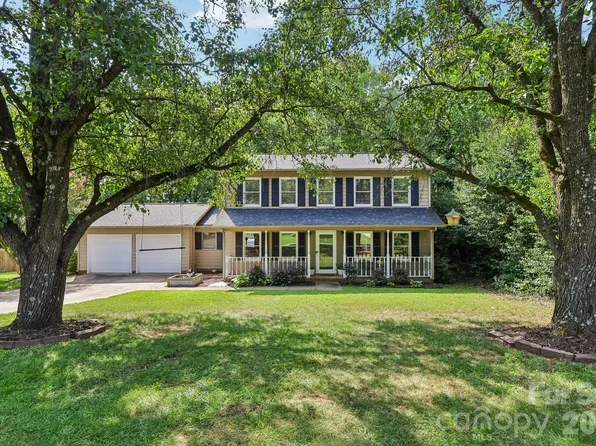 11530 Waterflower Ln, Charlotte, NC 28262