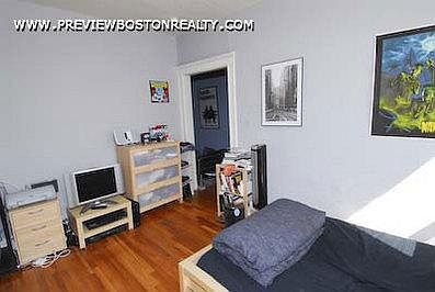 2nd image of 1350 Commonwealth Ave #Mac7