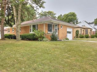 1295 Elmore St, Green Bay, WI 54303