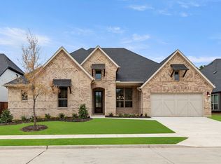 310 Waters Edge Dr, Argyle, TX 76226
