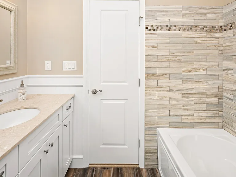 380 Homestead Way — Photo 16