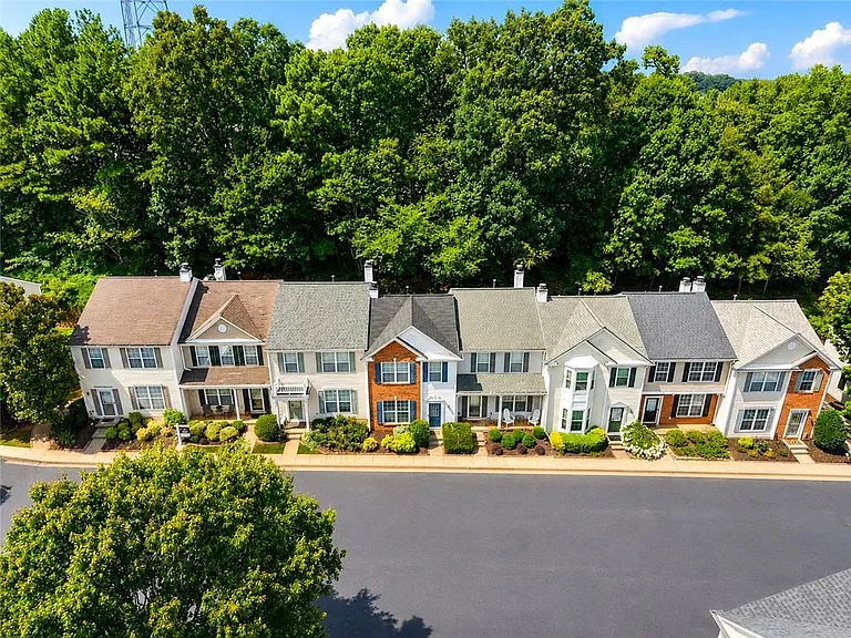 1745 Kilmington Ct — Photo 32
