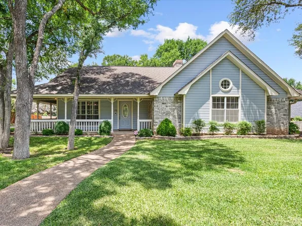 9004 Buckingham Ct, Woodway, TX 76712