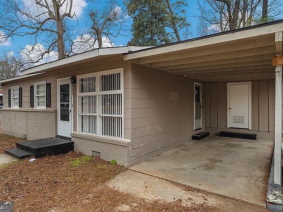 3rd image of 4647 Buckner St