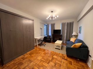 1 Scott Cir #214, Washington, DC 20036