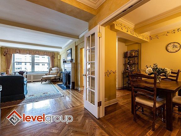5th image of 215 E 73rd St #7DE