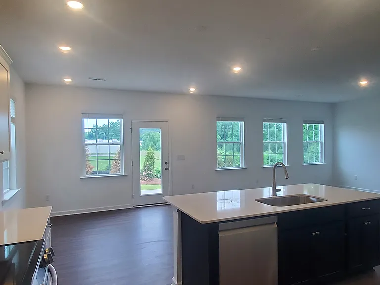 5537 Hydrangea St — Photo 14