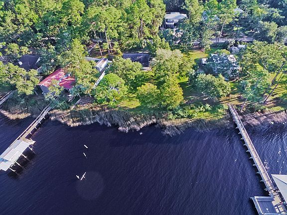 2nd image of 98 River Dr