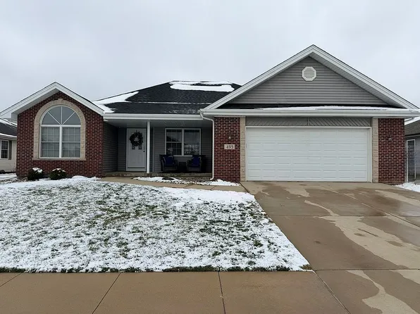 493 Prince Valiant Ln, Bourbonnais, IL 60914