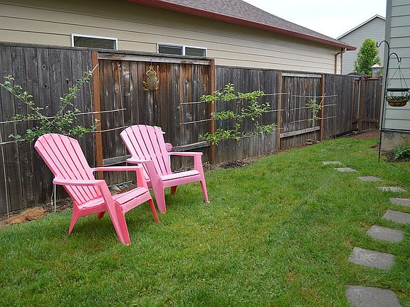 4th image of 9208 NE 45th Ave