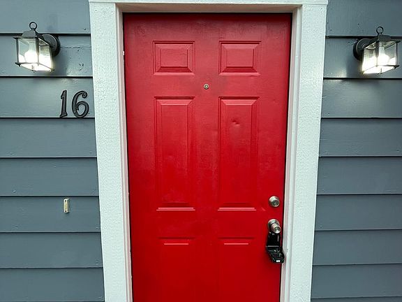 2nd image of 1630 Monmouth St APT 16