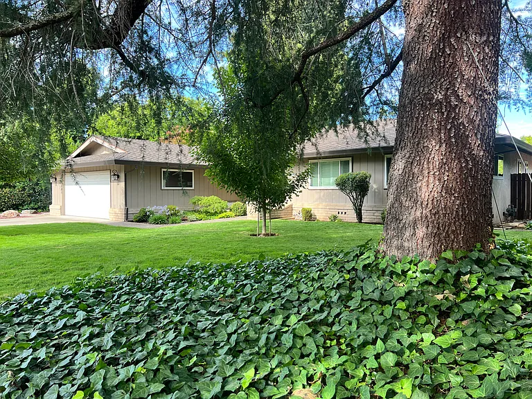 2851 Royal Palm Way — Photo 42