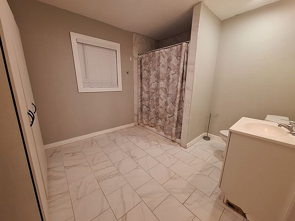 2nd image of 1018 S 16th St