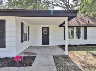 801 S Woodbury St, Independence, MO 64050