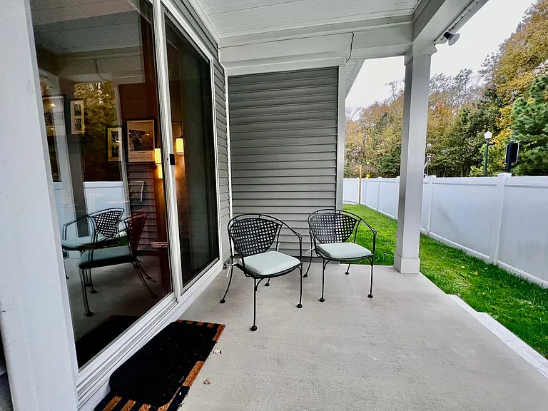 2228 Martlet Ln — Photo 27