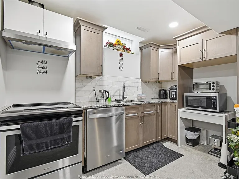 8564 Pronovost Pl #MAIN — Photo 41