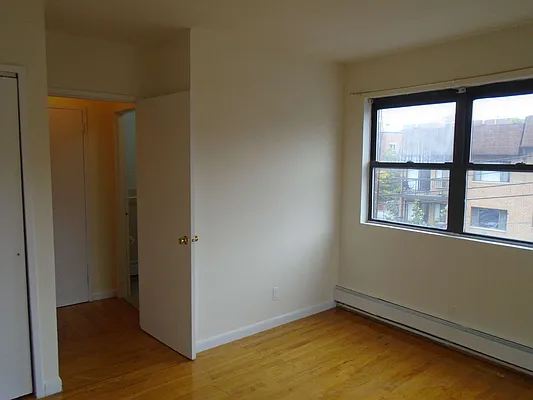 Rented by 18 REALTY | media 25