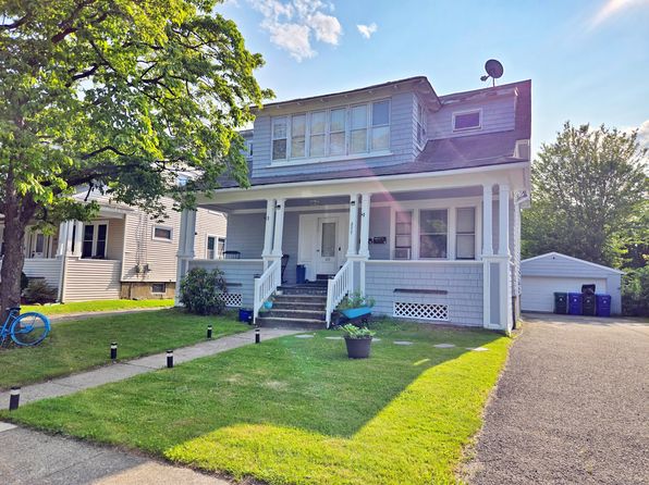 277 Johnson Ave FLOOR 2