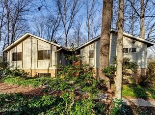 2400 Sugarberry Ct, Reston, VA 20191