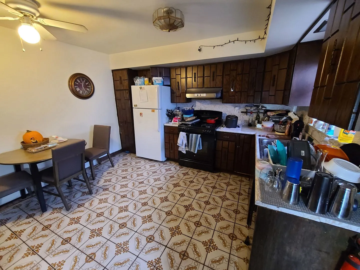 415 McKee Place — Photo 4