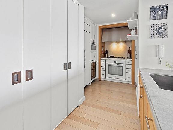 4th image of 212 Warren St APT 23A