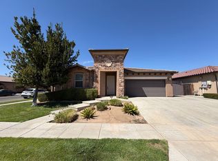 5867 E Laurite Ave, Fresno, CA 93727