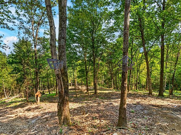 3rd image of 20162 Meada Rd