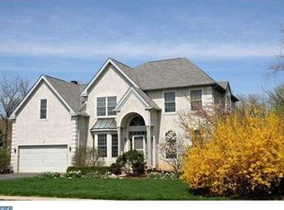 120 Chinaberry Dr, Lafayette Hill, PA 19444