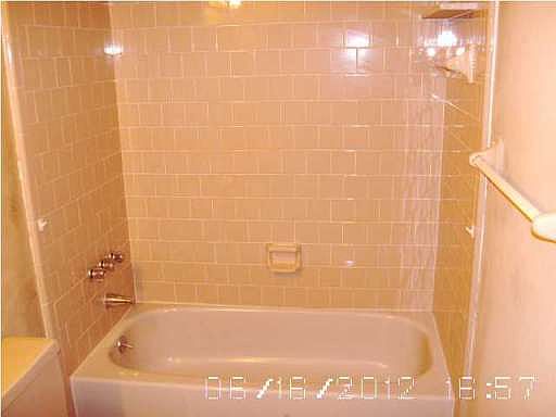 3rd image of 2375 Sugartree Ave