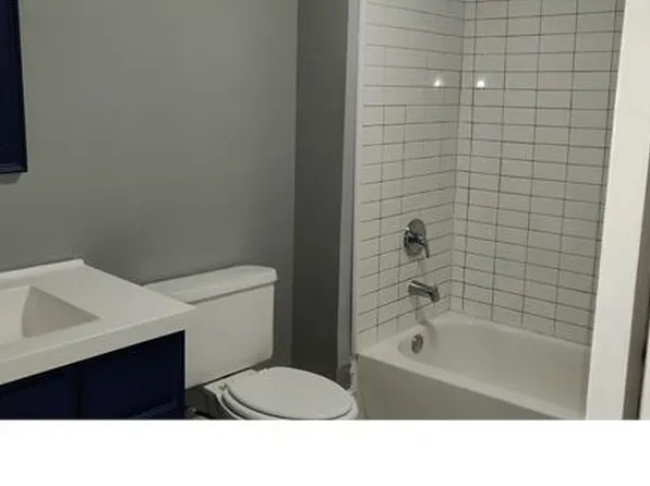3719 E 61st St #3, Cleveland, OH 44105