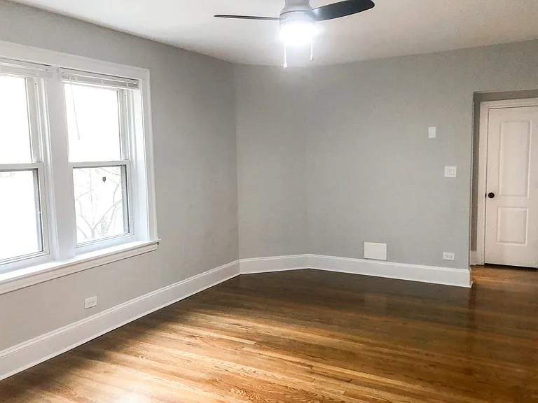 4049-57 N. Francisco Ave. — Photo 4
