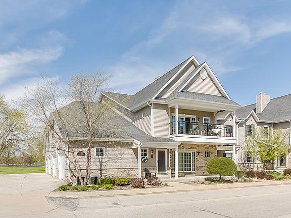2nd image of 7942 Williamsburg Ct #9