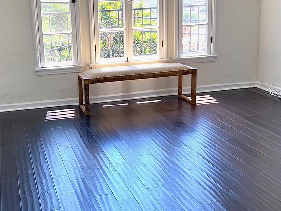 3rd image of 3517 Marathon St #205