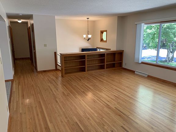 4th image of 1301 County Road 42 E
