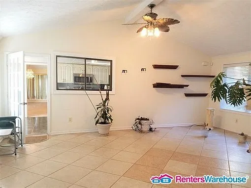 Tons of Space in this 3 Bed ranch in Riverdale! — Photo 3