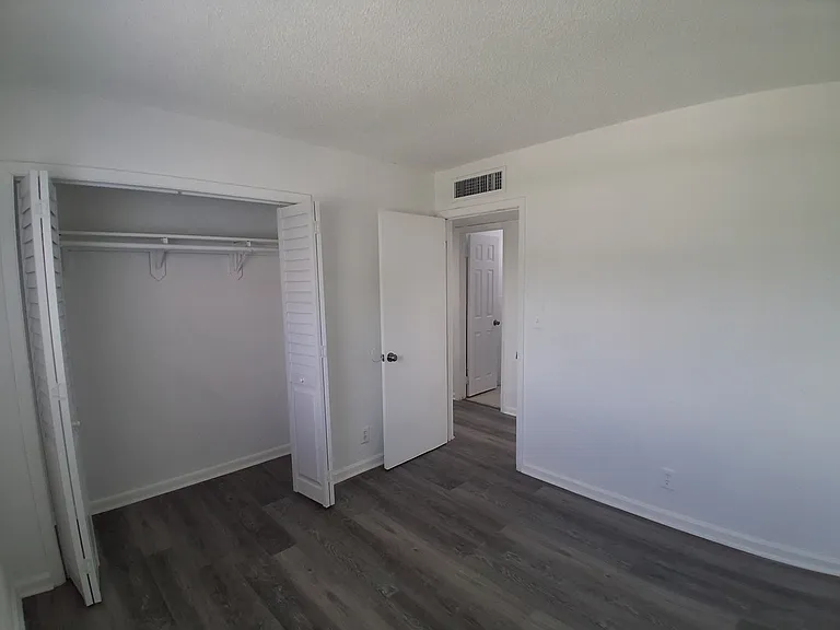 401 SW 13th Pl #721 — Photo 24