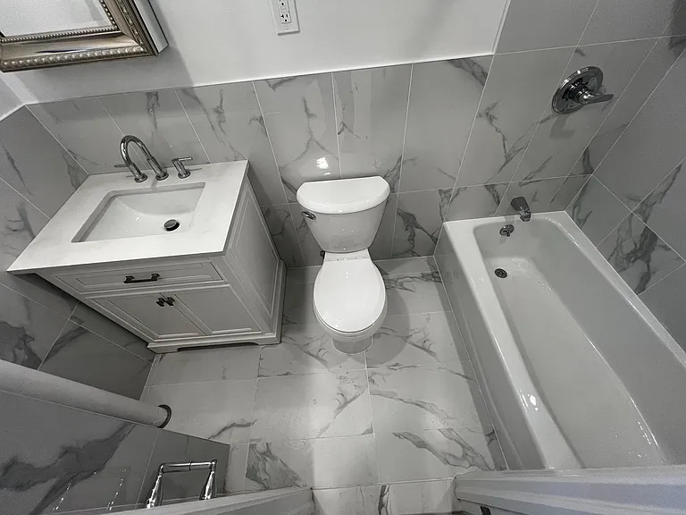 350 E 65th St #9 — Photo 18