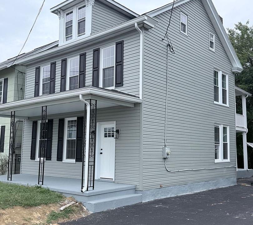 1st image of 37 E 2nd St