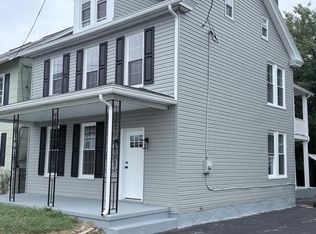 37 E 2nd St, Waynesboro, PA 17268