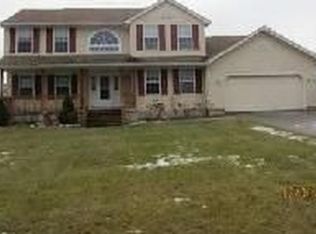 4098 Stafford Dr, Pinckney, MI 48169